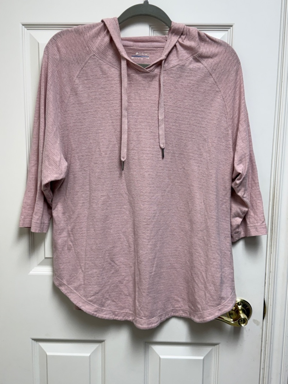 Columbia Women’s Dusty Rose Spring/Summer Hooded Pullover